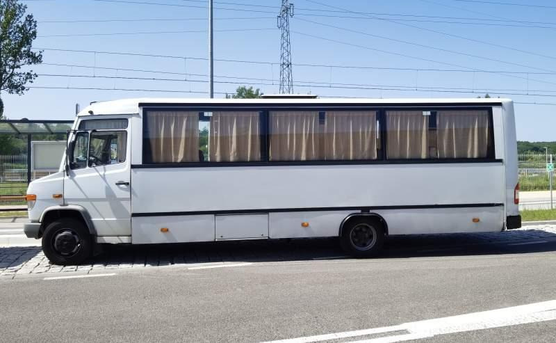 Mercedes-Benz Vario 814D 38+15 - Prímestský autobus: obrázok 3 Mercedes-Benz Vario 814D 38+15 - Prímestský autobus: obrázok 3
