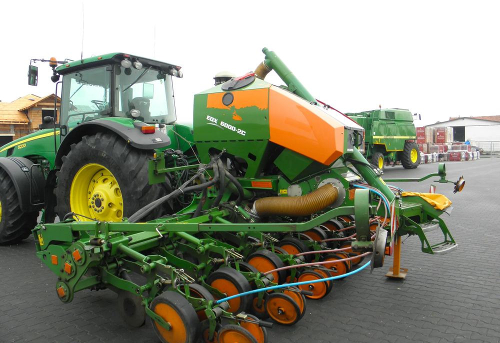 Amazone EDX 6000-2C Xpress 8 rzedowy, Nie Malowany, Stan Bardzo Dobry - Univerzálny sejací stroj: obrázok 4 Amazone EDX 6000-2C Xpress 8 rzedowy, Nie Malowany, Stan Bardzo Dobry - Univerzálny sejací stroj: obrázok 4