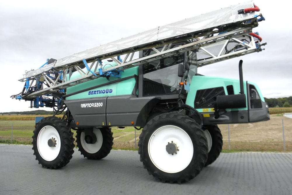 Berthoud Raptor 5200 2012 Rok, 36M, H-145cm, GPS, Nie Malowany, Stan Bardzo Dobry - Postrekovač: obrázok 3 Berthoud Raptor 5200 2012 Rok, 36M, H-145cm, GPS, Nie Malowany, Stan Bardzo Dobry - Postrekovač: obrázok 3