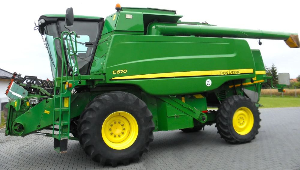 John Deere C 670 2008 Rok, heder 7,6m, 1900 mtg, Nie Malowany, Stan Idealny - Obilný kombajn: obrázok 1 John Deere C 670 2008 Rok, heder 7,6m, 1900 mtg, Nie Malowany, Stan Idealny - Obilný kombajn: obrázok 1