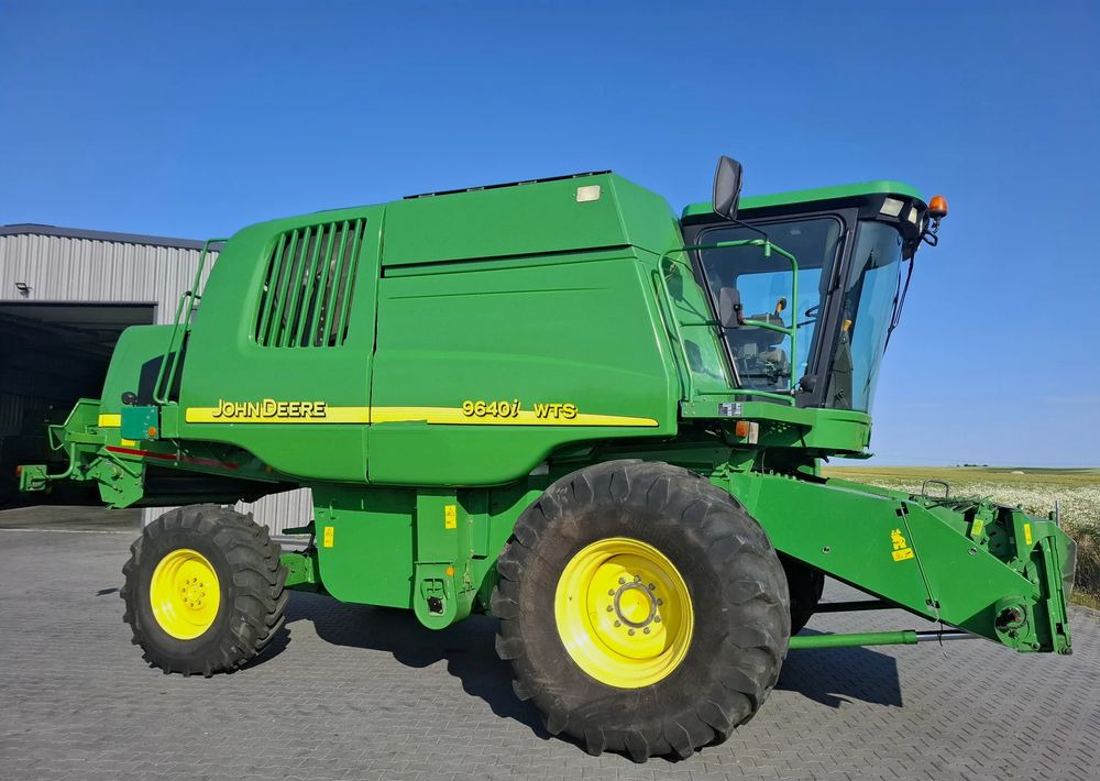John Deere WTS 9640i 2005 Rok, heder 6,1m, Stol do rzepaku, Nie Malowany, Stan Bardzo Dobry - Obilný kombajn: obrázok 2 John Deere WTS 9640i 2005 Rok, heder 6,1m, Stol do rzepaku, Nie Malowany, Stan Bardzo Dobry - Obilný kombajn: obrázok 2