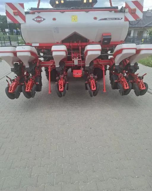 Kuhn Maxima 3 TS 2021 Rok , Stan Idealny - Univerzálny sejací stroj: obrázok 2 Kuhn Maxima 3 TS 2021 Rok , Stan Idealny - Univerzálny sejací stroj: obrázok 2
