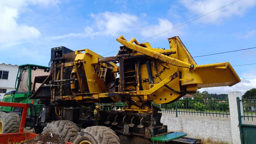 John Deere SB60 - Nástroj/ Vybavenie: obrázok 3 John Deere SB60 - Nástroj/ Vybavenie: obrázok 3