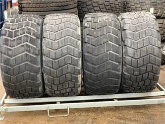 Michelin 18R22.5 (445/65R22.5) Michelin XS Extra Large - Pneumatika pre Poľnohospodárske stroje: obrázok 1 Michelin 18R22.5 (445/65R22.5) Michelin XS Extra Large - Pneumatika pre Poľnohospodárske stroje: obrázok 1