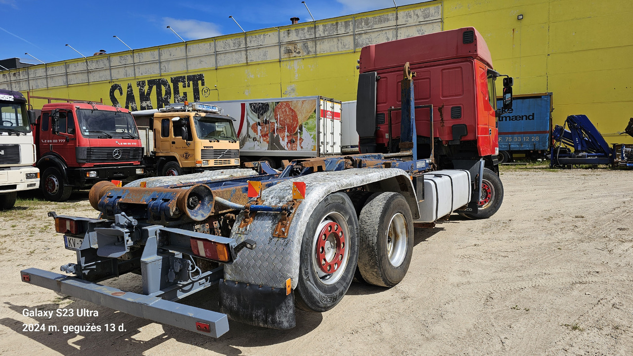 IVECO 240E42 6x2 - Hákový nosič kontajnerov: obrázok 5 IVECO 240E42 6x2 - Hákový nosič kontajnerov: obrázok 5