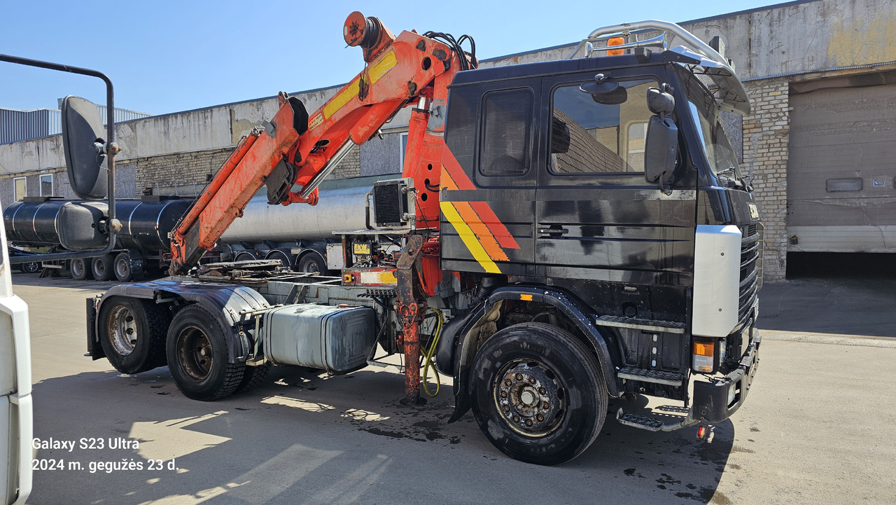 Scania 113.360 6x2 - Ťahač: obrázok 4 Scania 113.360 6x2 - Ťahač: obrázok 4