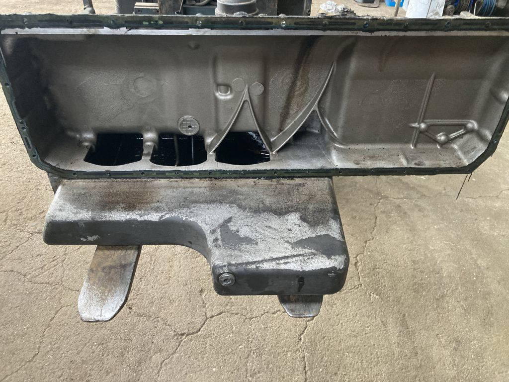 Mercedes-Benz Ölwanne Mercedes Motor OM 457 HLA A4570101113 OM457 Euro 5 EEV 15 - Olejová vaňa pre Autobus: obrázok 3 Mercedes-Benz Ölwanne Mercedes Motor OM 457 HLA A4570101113 OM457 Euro 5 EEV 15 - Olejová vaňa pre Autobus: obrázok 3