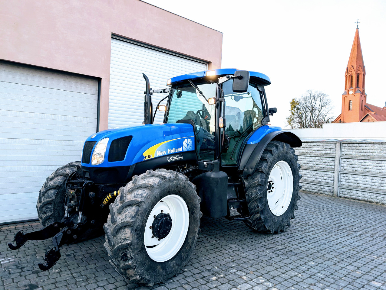 New Holland TS115A - Traktor: obrázok 5 New Holland TS115A - Traktor: obrázok 5