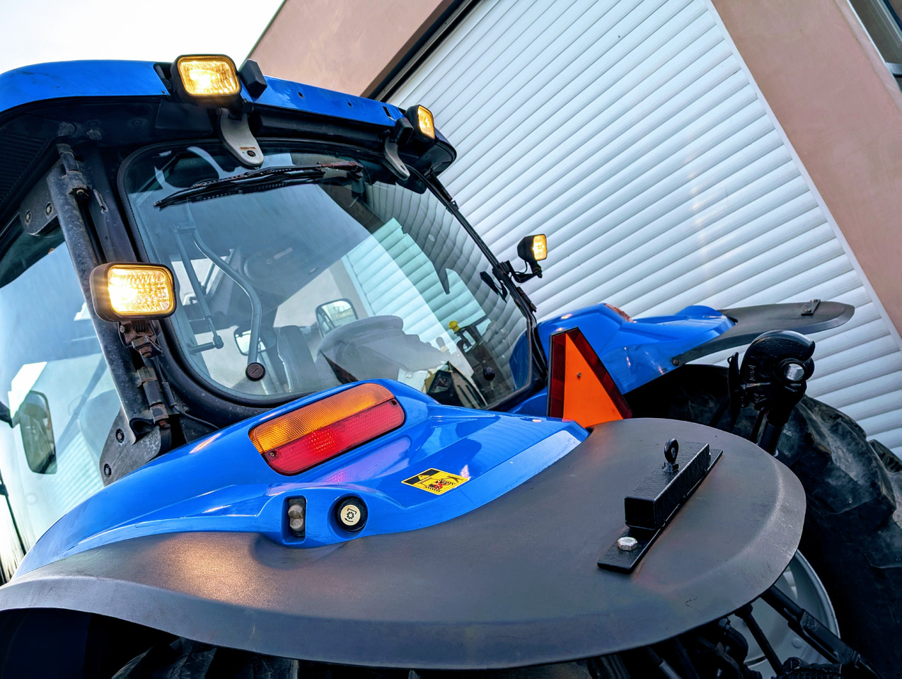New Holland TS115A - Traktor: obrázok 3 New Holland TS115A - Traktor: obrázok 3