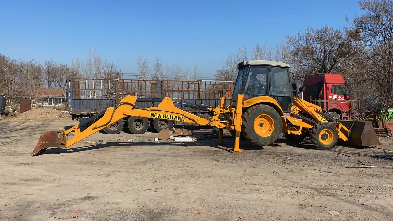 NEW HOLLAND LB95 - Rýpadlo-nakladač: obrázok 5 NEW HOLLAND LB95 - Rýpadlo-nakladač: obrázok 5