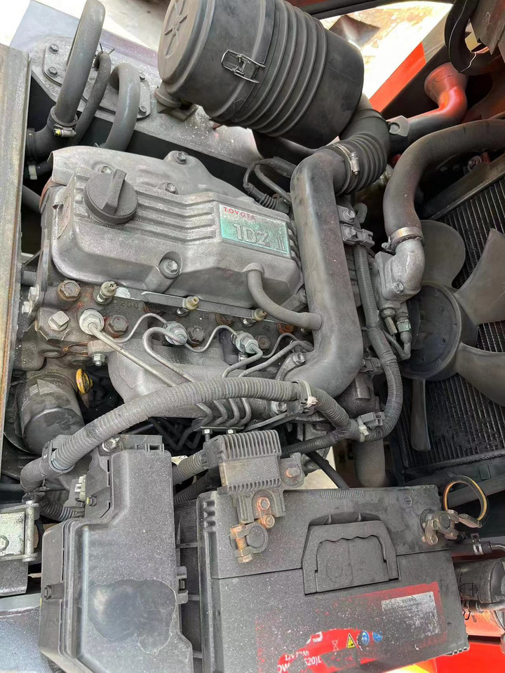 Toyota FDZN30 - Dieselový vysokozdvižný vozík: obrázok 5 Toyota FDZN30 - Dieselový vysokozdvižný vozík: obrázok 5
