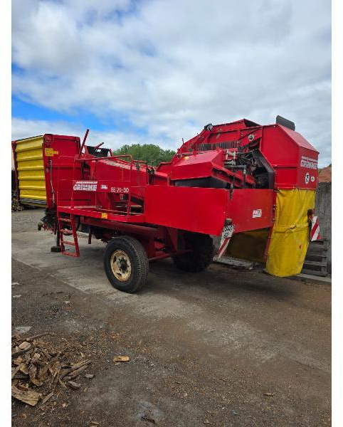 GRIMME SE 75/30 UB - Zemiakový kombajn: obrázok 2 GRIMME SE 75/30 UB - Zemiakový kombajn: obrázok 2
