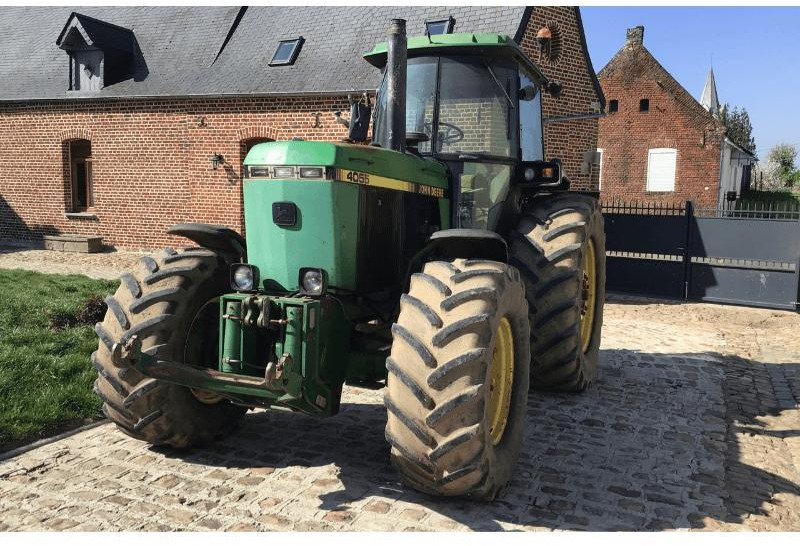 JOHN DEERE 4055 - Traktor: obrázok 1 JOHN DEERE 4055 - Traktor: obrázok 1