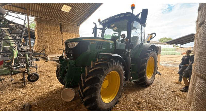 JOHN DEERE 6130R - Traktor: obrázok 4 JOHN DEERE 6130R - Traktor: obrázok 4