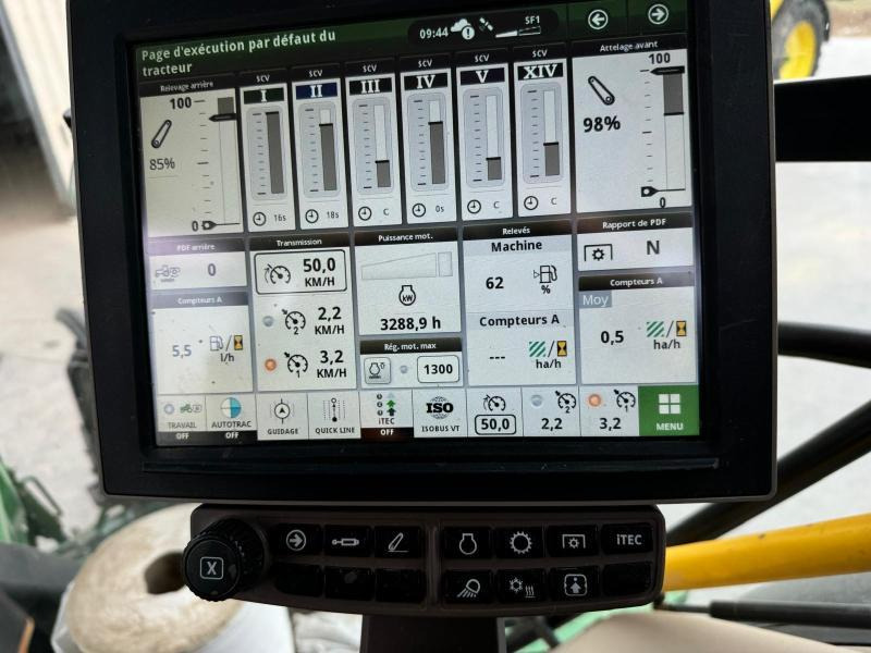 JOHN DEERE 6R250 - Traktor: obrázok 5 JOHN DEERE 6R250 - Traktor: obrázok 5