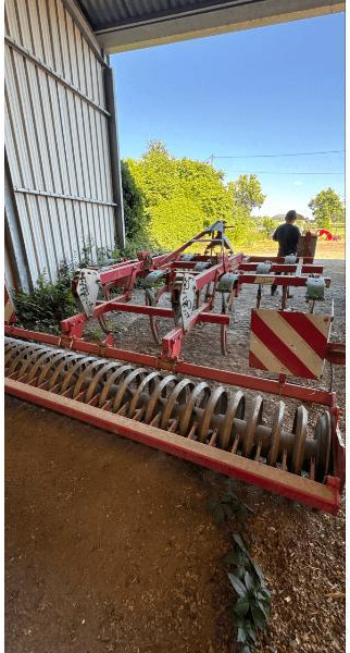 KVERNELAND CLC 3,5M - Kultivátor: obrázok 5 KVERNELAND CLC 3,5M - Kultivátor: obrázok 5