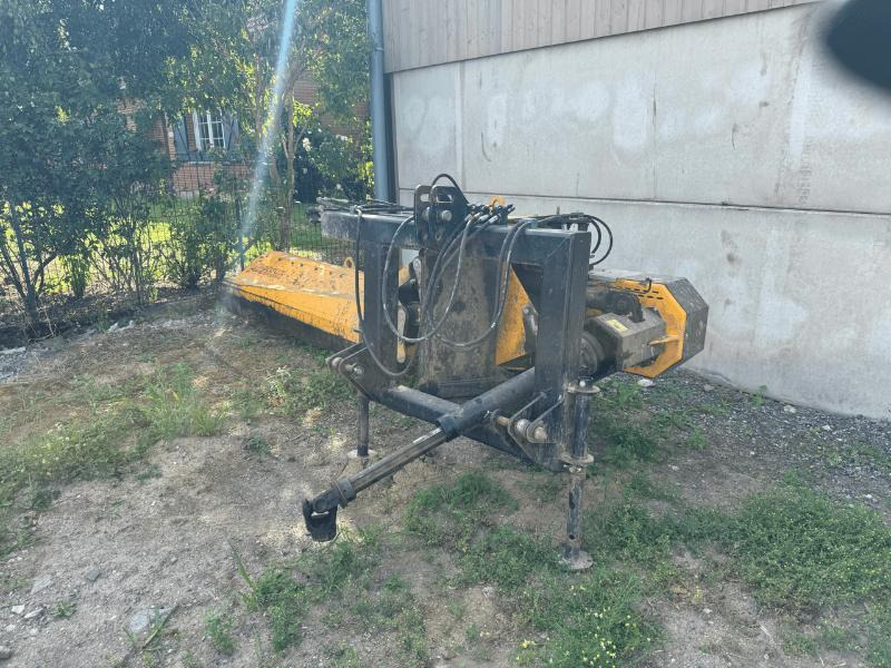 MUTHING MU/MS-180 - Stranový mulčovač: obrázok 2 MUTHING MU/MS-180 - Stranový mulčovač: obrázok 2