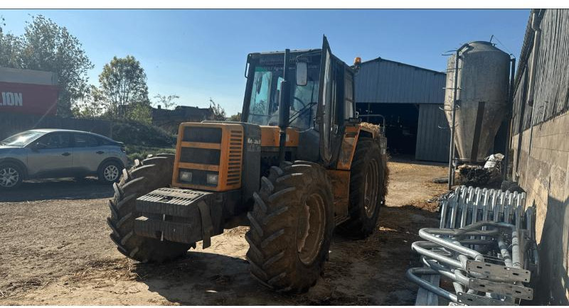 RENAULT 133-14 T - Traktor: obrázok 2 RENAULT 133-14 T - Traktor: obrázok 2