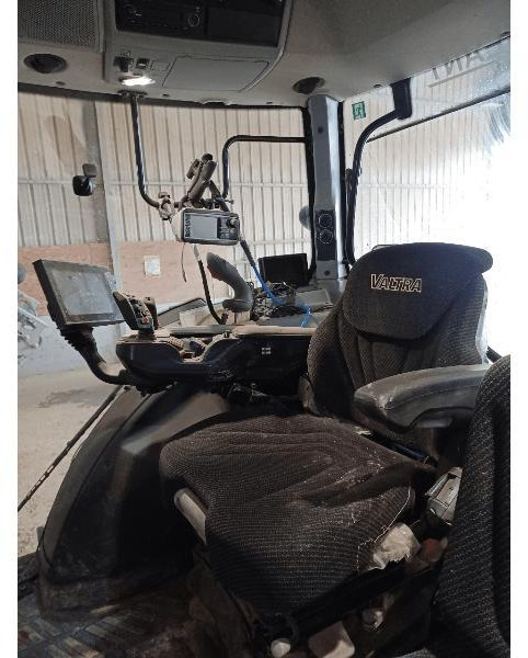VALTRA N174 DIRECT - Traktor: obrázok 5 VALTRA N174 DIRECT - Traktor: obrázok 5