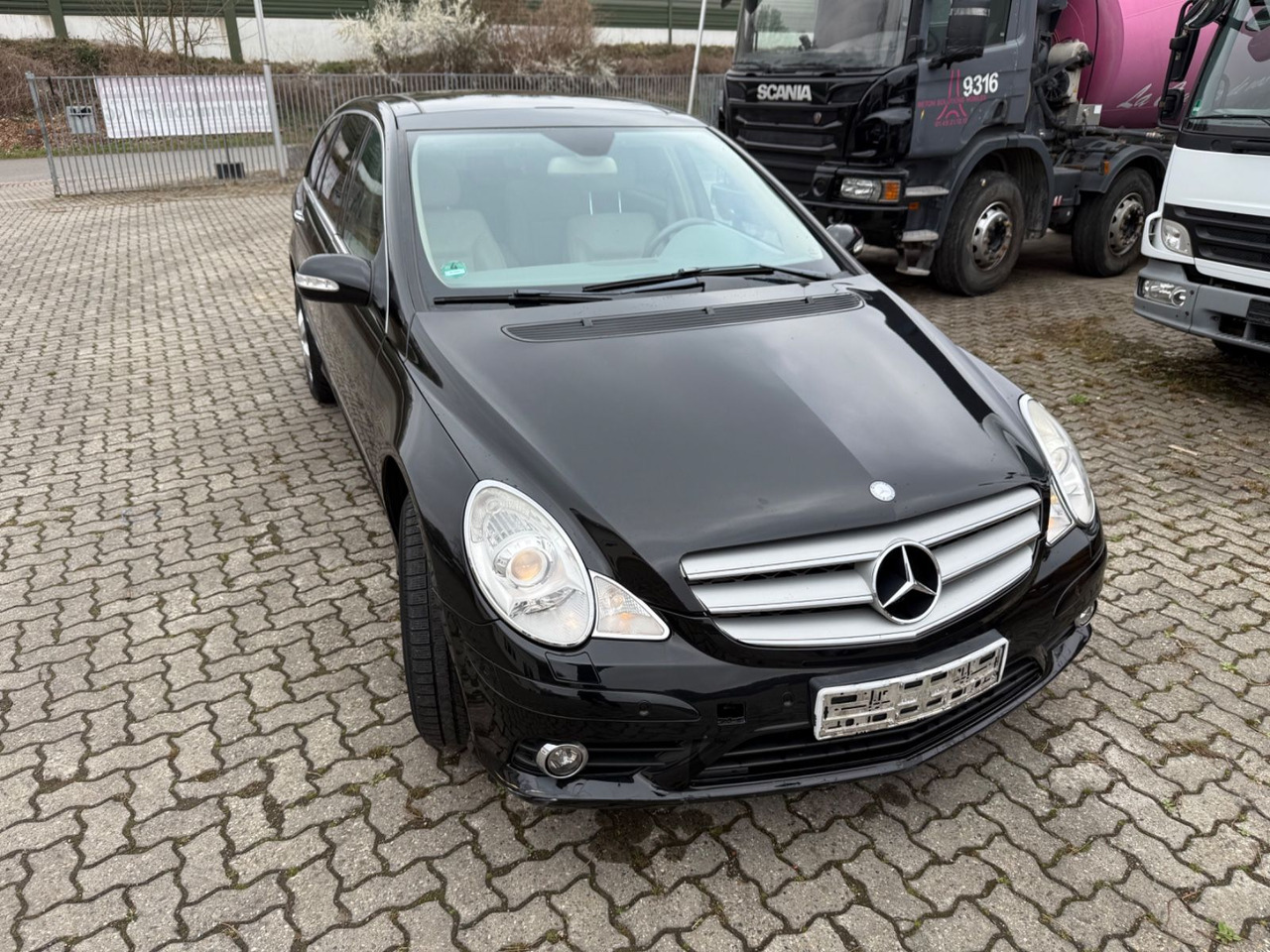 Mercedes-Benz R - SUV: obrázok 5 Mercedes-Benz R - SUV: obrázok 5