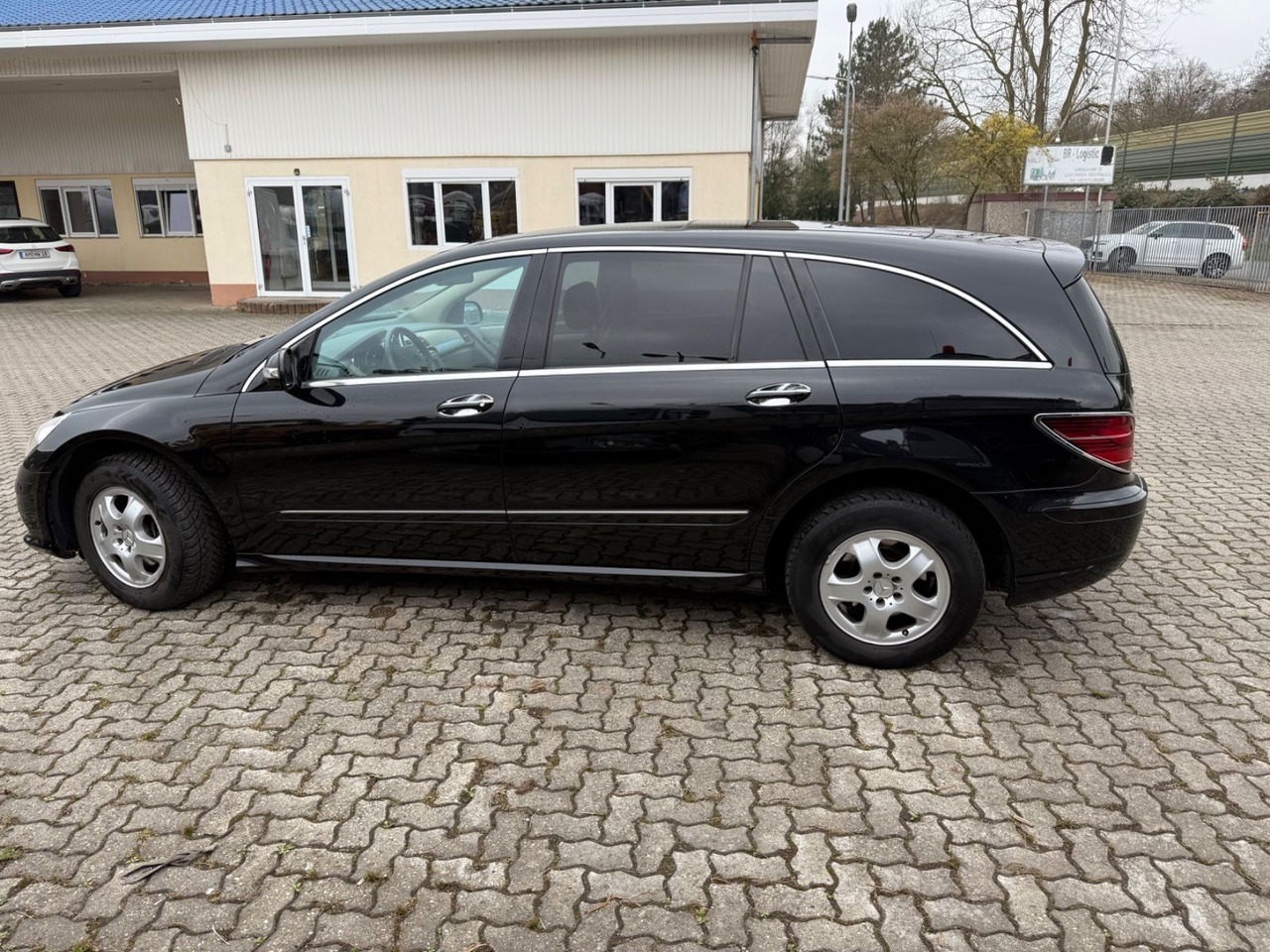 Mercedes-Benz R - SUV: obrázok 2 Mercedes-Benz R - SUV: obrázok 2