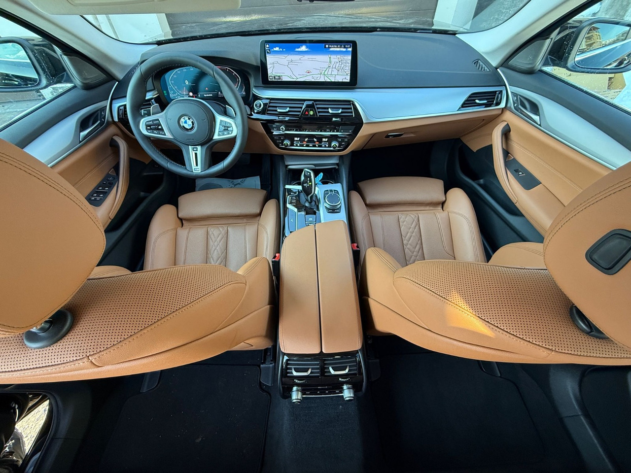 BMW 520D MILDHYBRID - Sedan: obrázok 2 BMW 520D MILDHYBRID - Sedan: obrázok 2