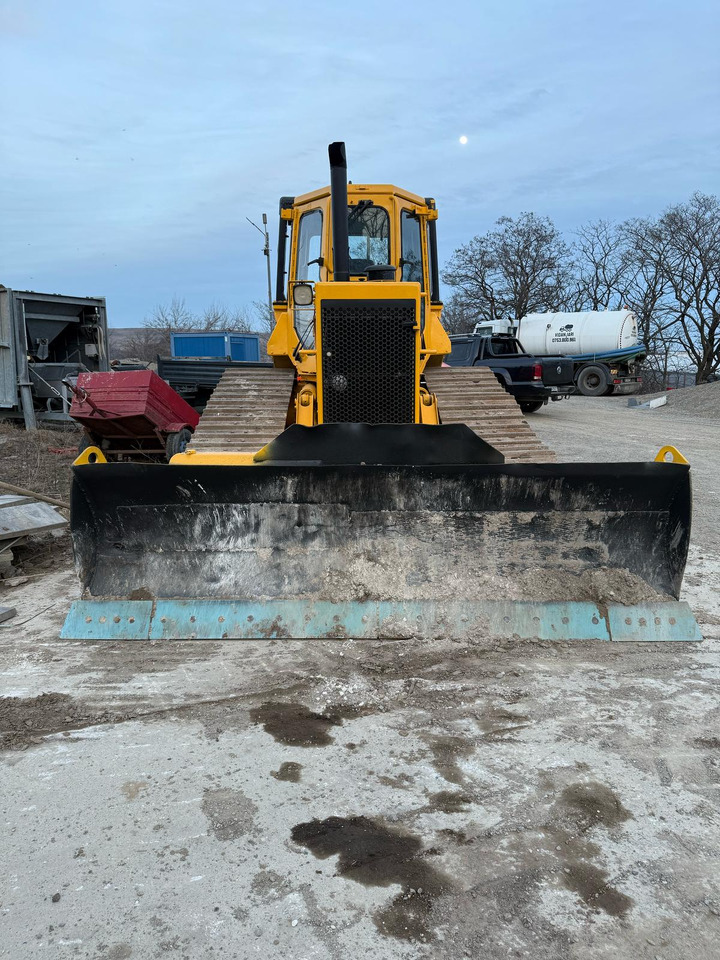 CATERPILLAR D4H BULLDOZER - Buldozér: obrázok 2 CATERPILLAR D4H BULLDOZER - Buldozér: obrázok 2