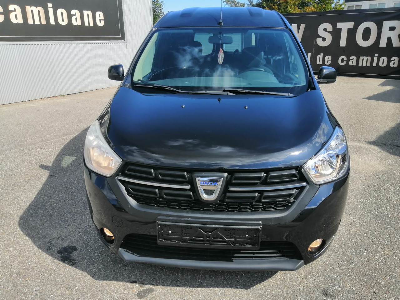DACIA Dokker 1,6 sCE Comfort Benzina/GPL, TOP !!! - Dodávkа s dvojitou kabínou: obrázok 3 DACIA Dokker 1,6 sCE Comfort Benzina/GPL, TOP !!! - Dodávkа s dvojitou kabínou: obrázok 3