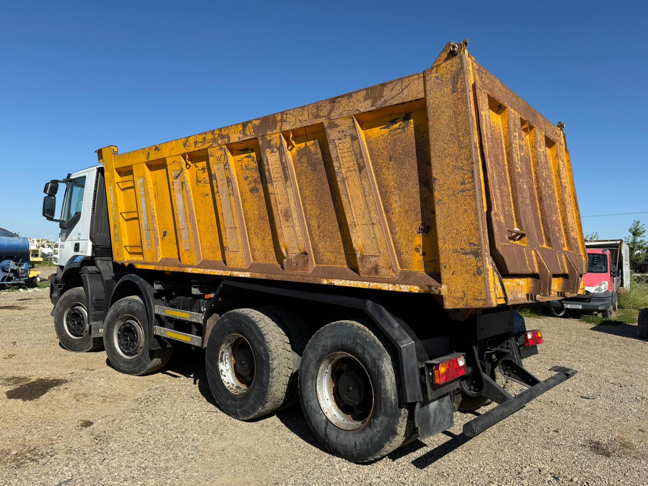IVECO TRAKKER TIPPER - Sklápač: obrázok 4 IVECO TRAKKER TIPPER - Sklápač: obrázok 4