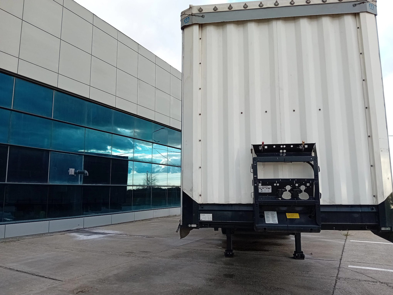 Krone Sliding Tarpaulin Semi-trailer Standard, TOP ! - Plachtový náves: obrázok 4 Krone Sliding Tarpaulin Semi-trailer Standard, TOP ! - Plachtový náves: obrázok 4