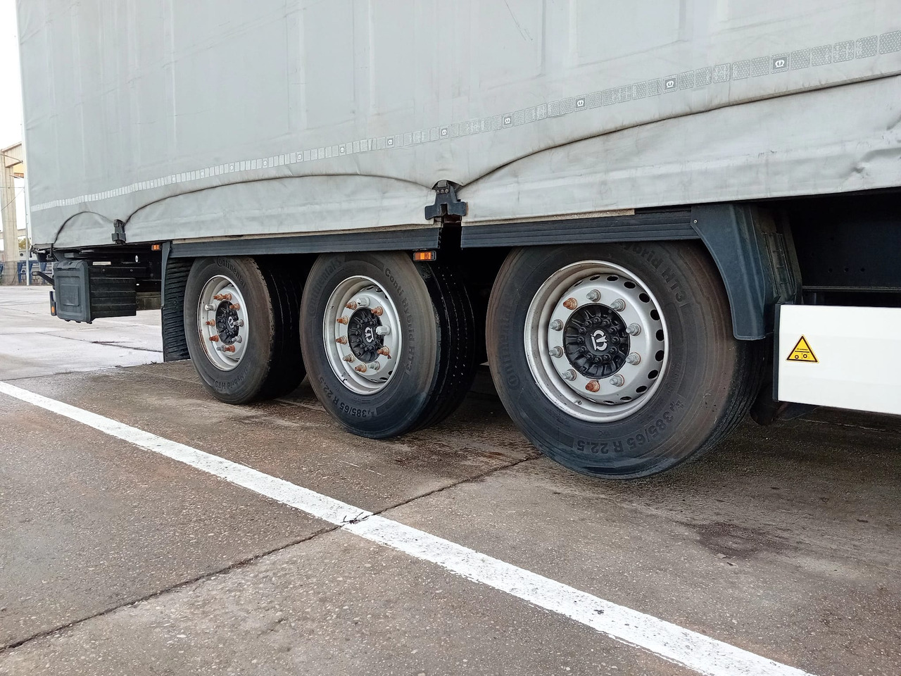 Krone Sliding Tarpaulin Semi-trailer Standard, TOP ! - Plachtový náves: obrázok 2 Krone Sliding Tarpaulin Semi-trailer Standard, TOP ! - Plachtový náves: obrázok 2