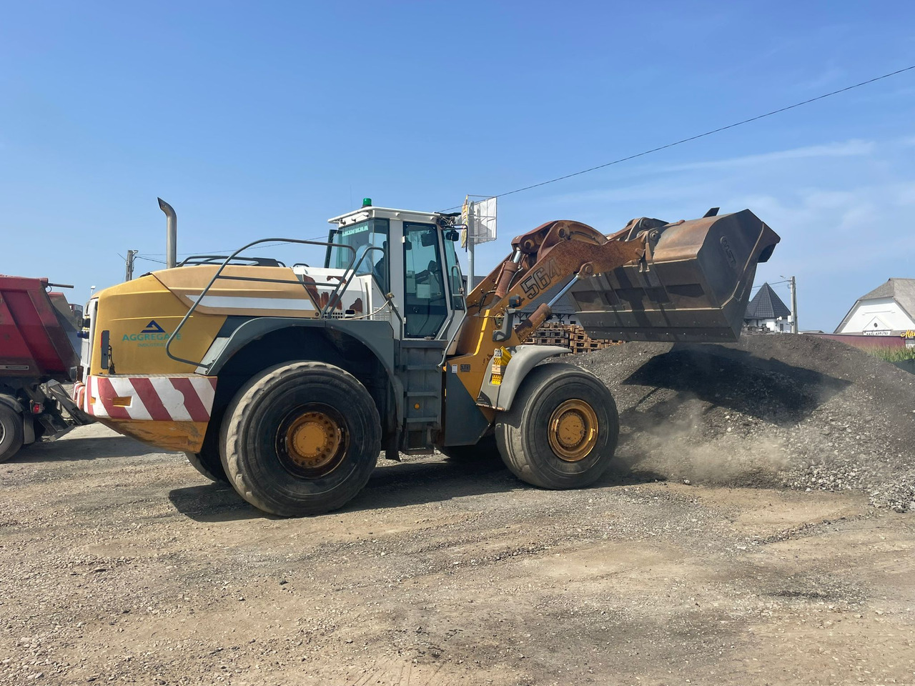 LIEBHERR 564 FRONT LOADER - Kolesový nakladač: obrázok 3 LIEBHERR 564 FRONT LOADER - Kolesový nakladač: obrázok 3