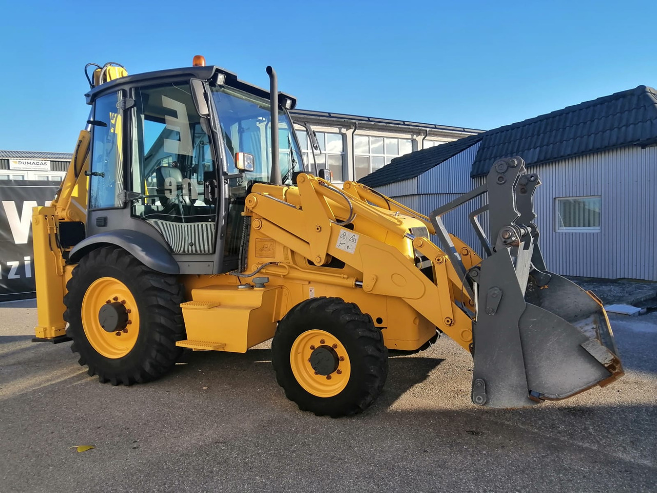 LiuGong CLG777A Backhoe Loader 4×4(copy) - Rýpadlo-nakladač: obrázok 4 LiuGong CLG777A Backhoe Loader 4×4(copy) - Rýpadlo-nakladač: obrázok 4