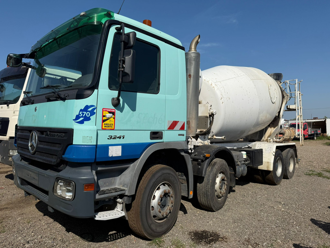 MERCEDES BENZ 3241 CONCRETE MIXER - Domiešavač: obrázok 1 MERCEDES BENZ 3241 CONCRETE MIXER - Domiešavač: obrázok 1