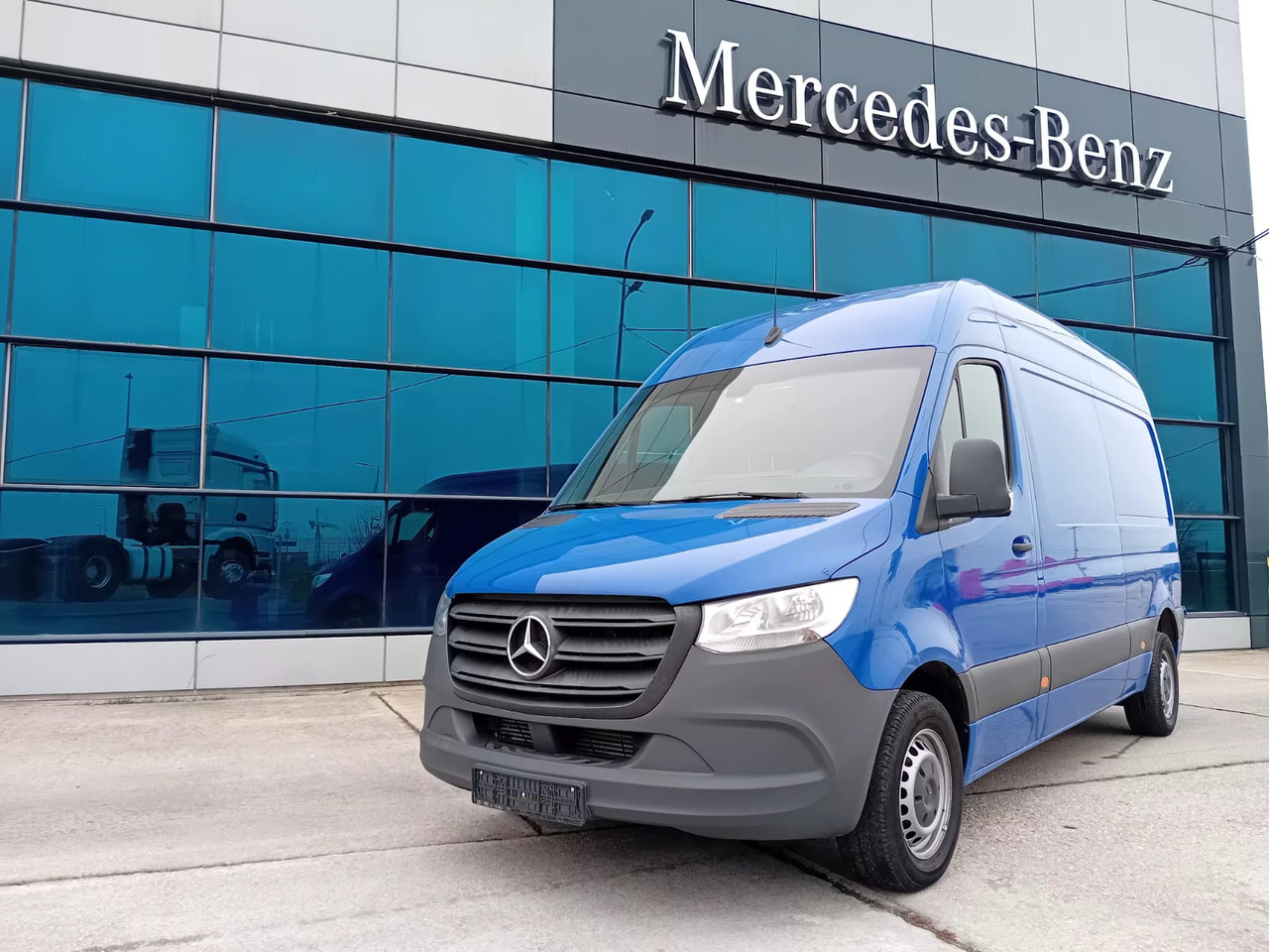 Mercedes-Benz Sprinter L2H2 2.2D 115CP, TOP !!! - Furgon: obrázok 1 Mercedes-Benz Sprinter L2H2 2.2D 115CP, TOP !!! - Furgon: obrázok 1