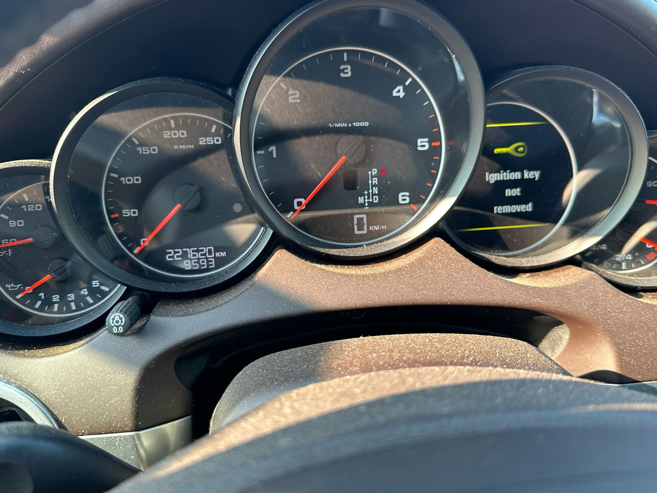 PORSCHE CAYENNE - SUV: obrázok 4 PORSCHE CAYENNE - SUV: obrázok 4