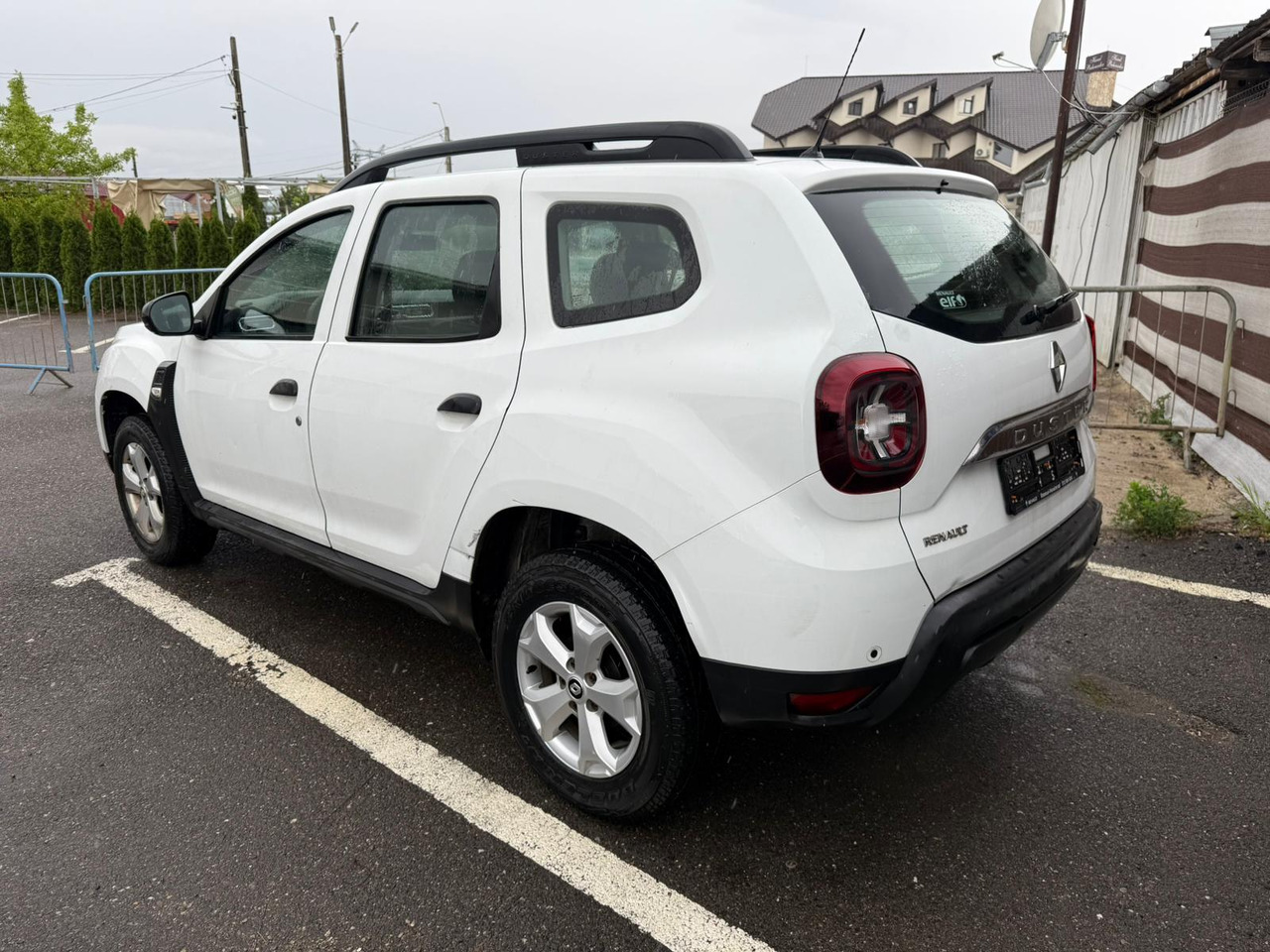 RENAULT DUSTER 4X4 - SUV: obrázok 5 RENAULT DUSTER 4X4 - SUV: obrázok 5