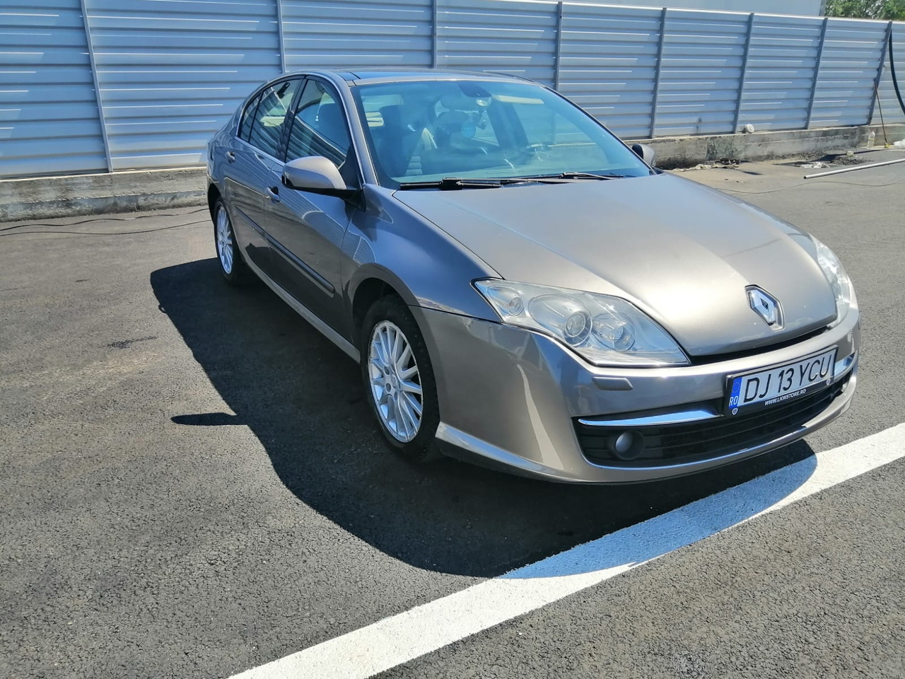 RENAULT LAGUNA 3 HATCHBACK - Automobil: obrázok 3 RENAULT LAGUNA 3 HATCHBACK - Automobil: obrázok 3