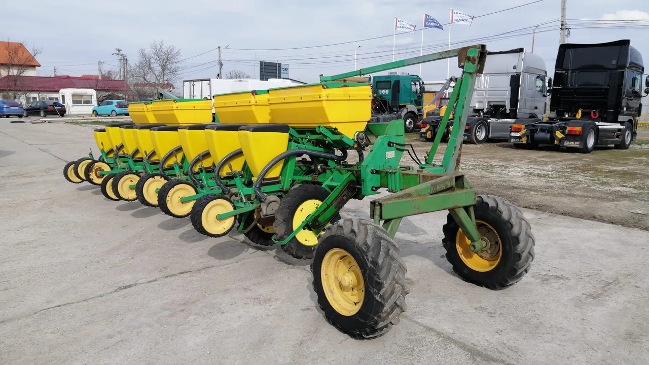 SFOGGIA GAMA PLUS 12/9m/12 Rows Seeding Machine - Přesný sejací stroj: obrázok 5 SFOGGIA GAMA PLUS 12/9m/12 Rows Seeding Machine - Přesný sejací stroj: obrázok 5