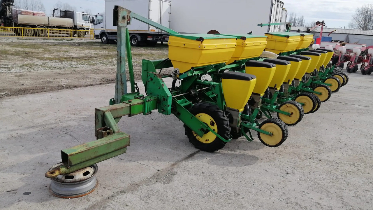 SFOGGIA GAMA PLUS 12/9m/12 Rows Seeding Machine - Přesný sejací stroj: obrázok 4 SFOGGIA GAMA PLUS 12/9m/12 Rows Seeding Machine - Přesný sejací stroj: obrázok 4