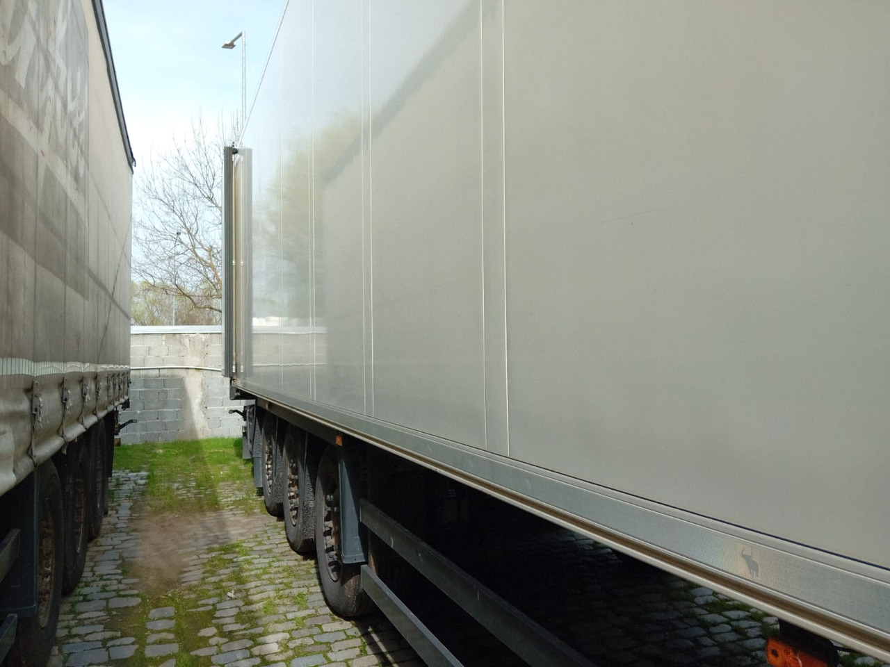 Schmitz Cargobull SCB S3B Refrigerated Semi-trailer - Náves chladírenské: obrázok 5 Schmitz Cargobull SCB S3B Refrigerated Semi-trailer - Náves chladírenské: obrázok 5