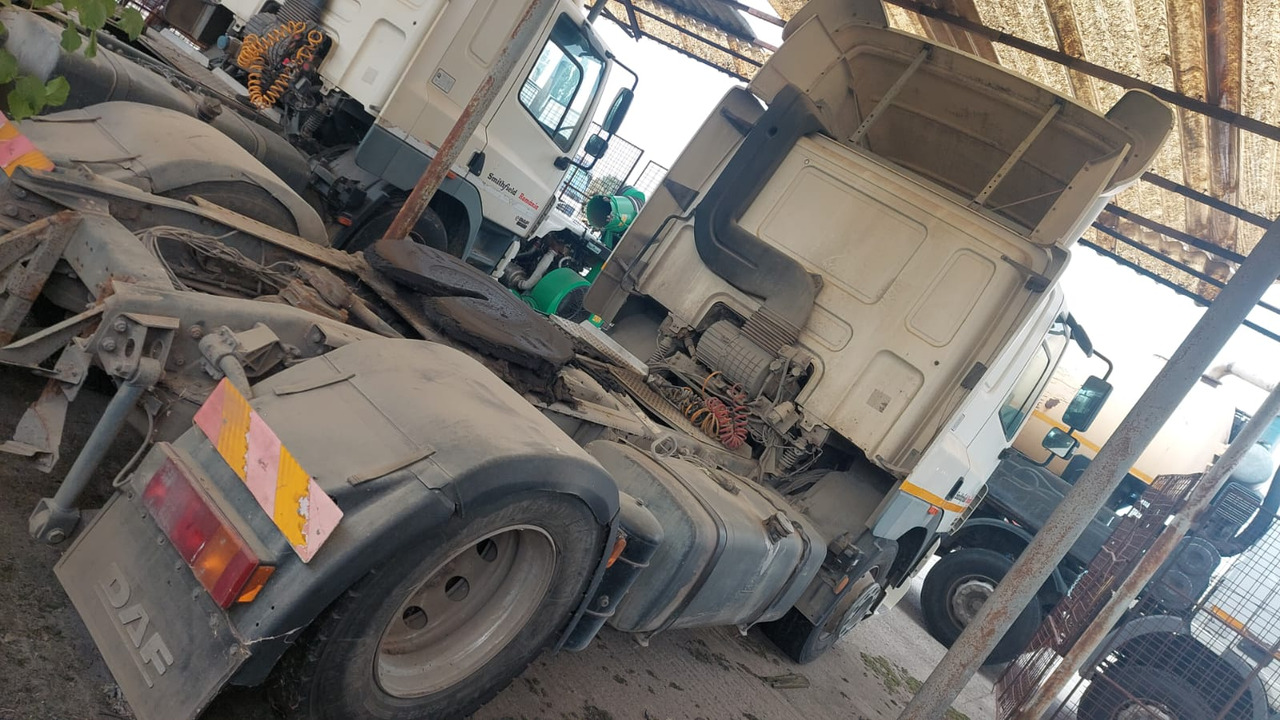 DAF CF 85.43 Tractor Head - Ťahač: obrázok 2 DAF CF 85.43 Tractor Head - Ťahač: obrázok 2