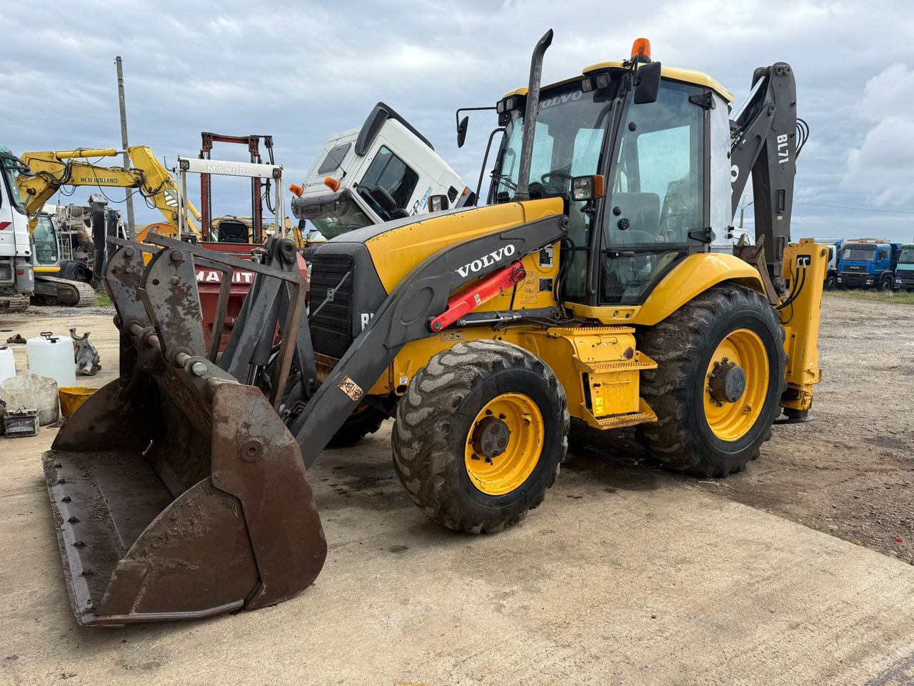 VOLVO BL71 Backhoe Loader - Rýpadlo-nakladač: obrázok 3 VOLVO BL71 Backhoe Loader - Rýpadlo-nakladač: obrázok 3