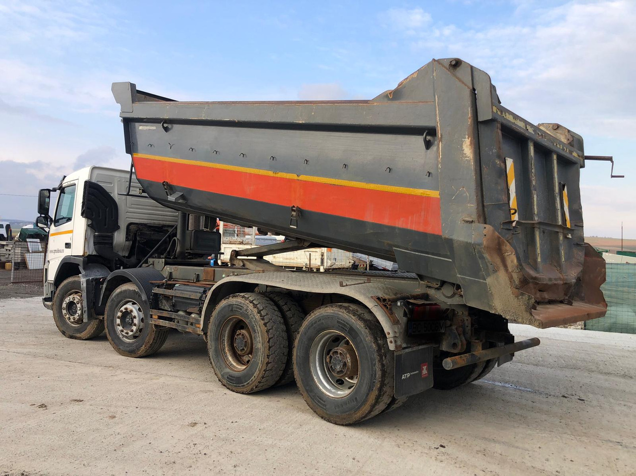VOLVO FM 420 Tipper - Sklápač: obrázok 2 VOLVO FM 420 Tipper - Sklápač: obrázok 2