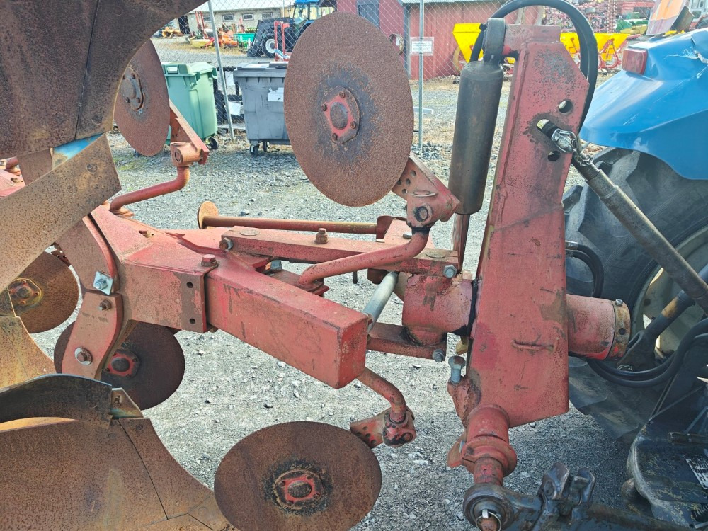 Leasing Agrolux RSD397FK kääntöaura 3-siipinen kuorimet ja kiekkoleikkurit, katso video! Agrolux RSD397FK kääntöaura 3-siipinen kuorimet ja kiekkoleikkurit, katso video!: obrázok 16