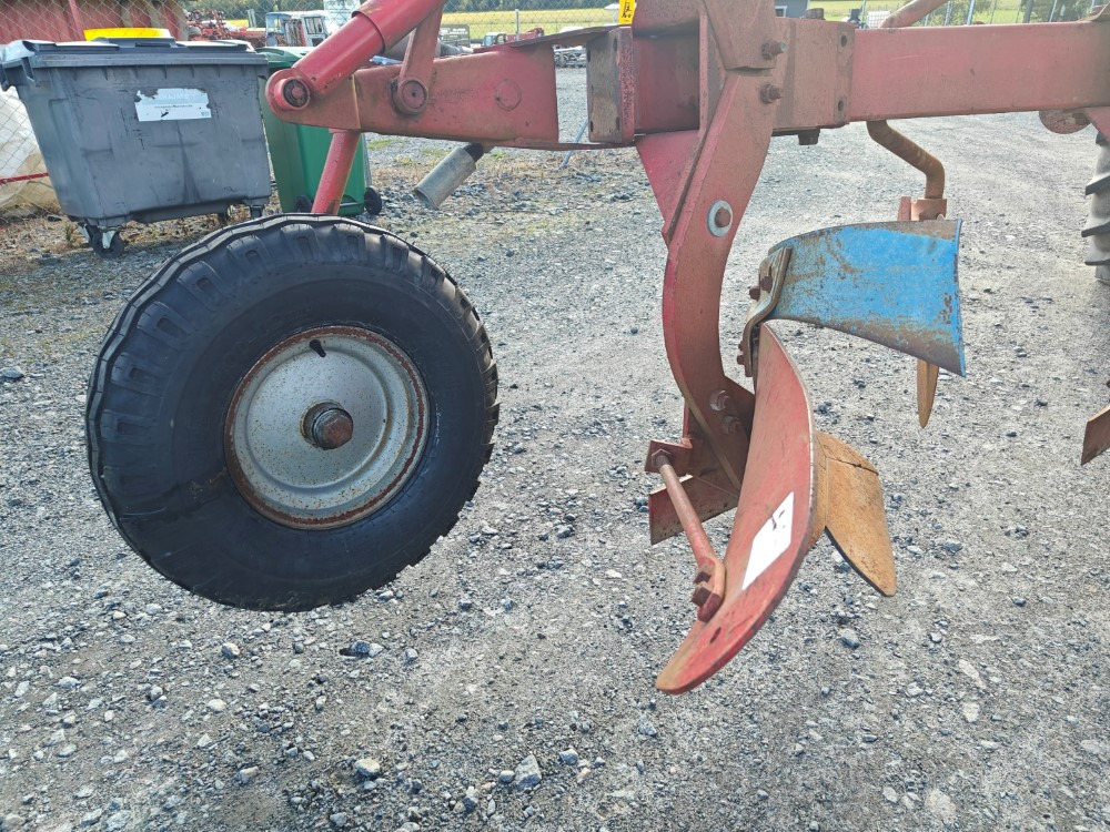 Leasing Agrolux RSD397FK kääntöaura 3-siipinen kuorimet ja kiekkoleikkurit, katso video! Agrolux RSD397FK kääntöaura 3-siipinen kuorimet ja kiekkoleikkurit, katso video!: obrázok 13