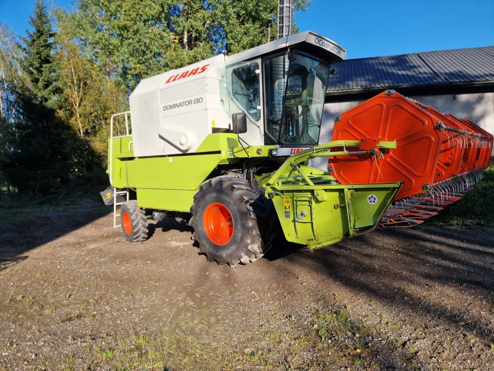 CLAAS Dominator 130 - Obilný kombajn: obrázok 2 CLAAS Dominator 130 - Obilný kombajn: obrázok 2