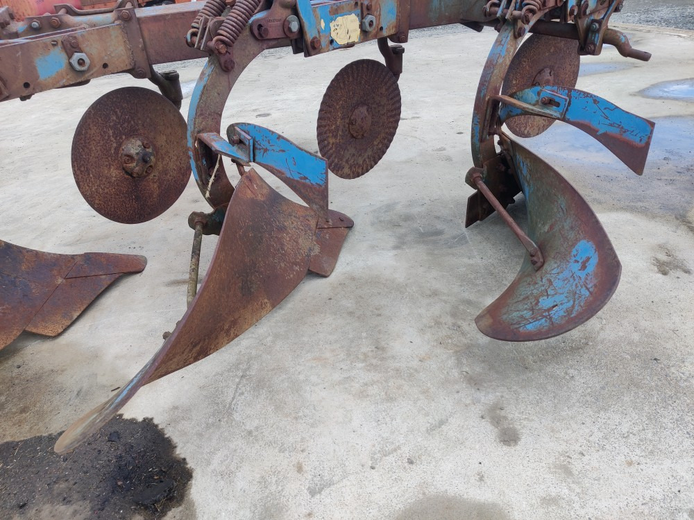 Fiskars KHN 4-siipinen - Pluh: obrázok 2 Fiskars KHN 4-siipinen - Pluh: obrázok 2