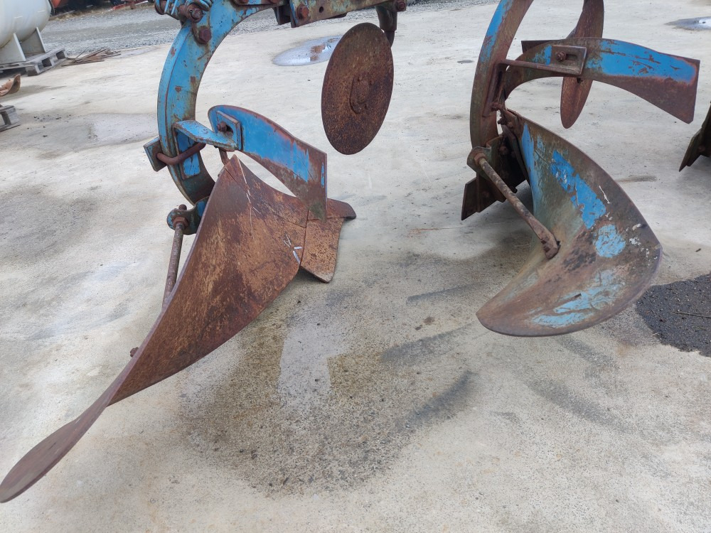 Fiskars KHN 4-siipinen - Pluh: obrázok 3 Fiskars KHN 4-siipinen - Pluh: obrázok 3