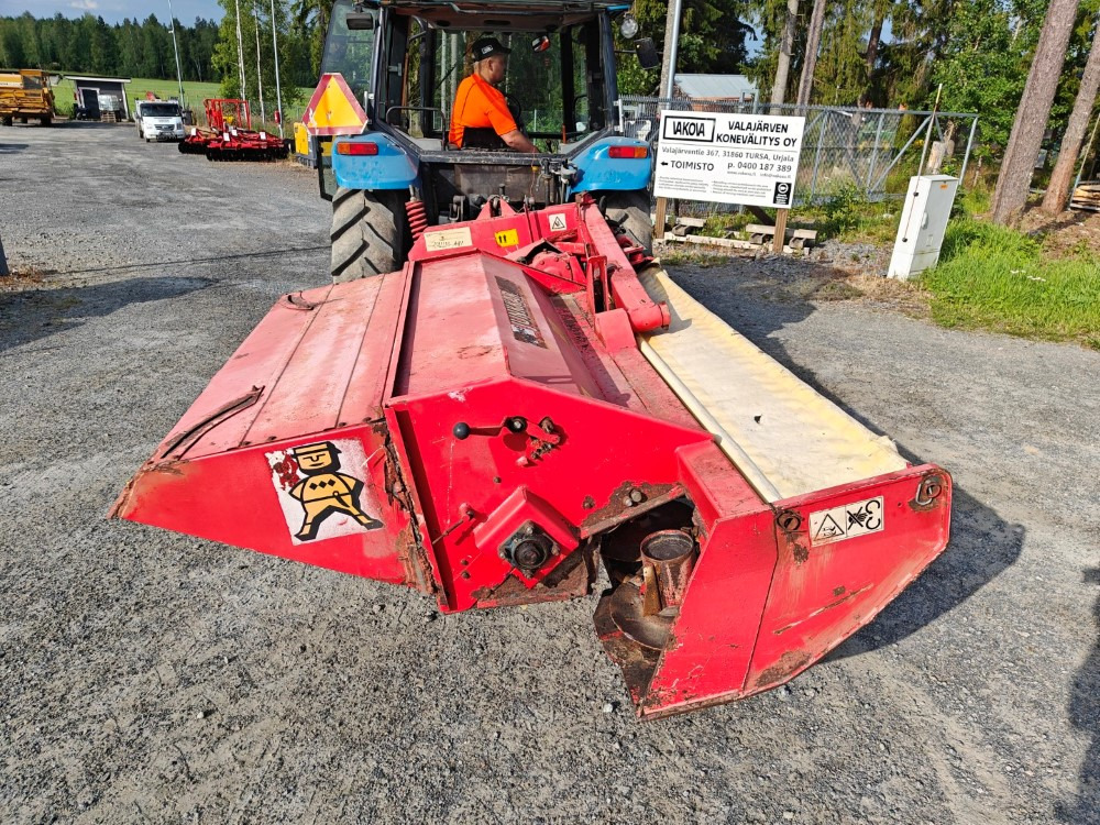 Junkkari Niittomurskain NM245NS Hydro, katso video! - Kladivkový mulčovač: obrázok 3 Junkkari Niittomurskain NM245NS Hydro, katso video! - Kladivkový mulčovač: obrázok 3